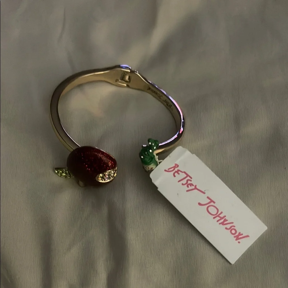 Betsey Johnson Red and Green Brooch with Vintage Charm - Picture 2 of 4